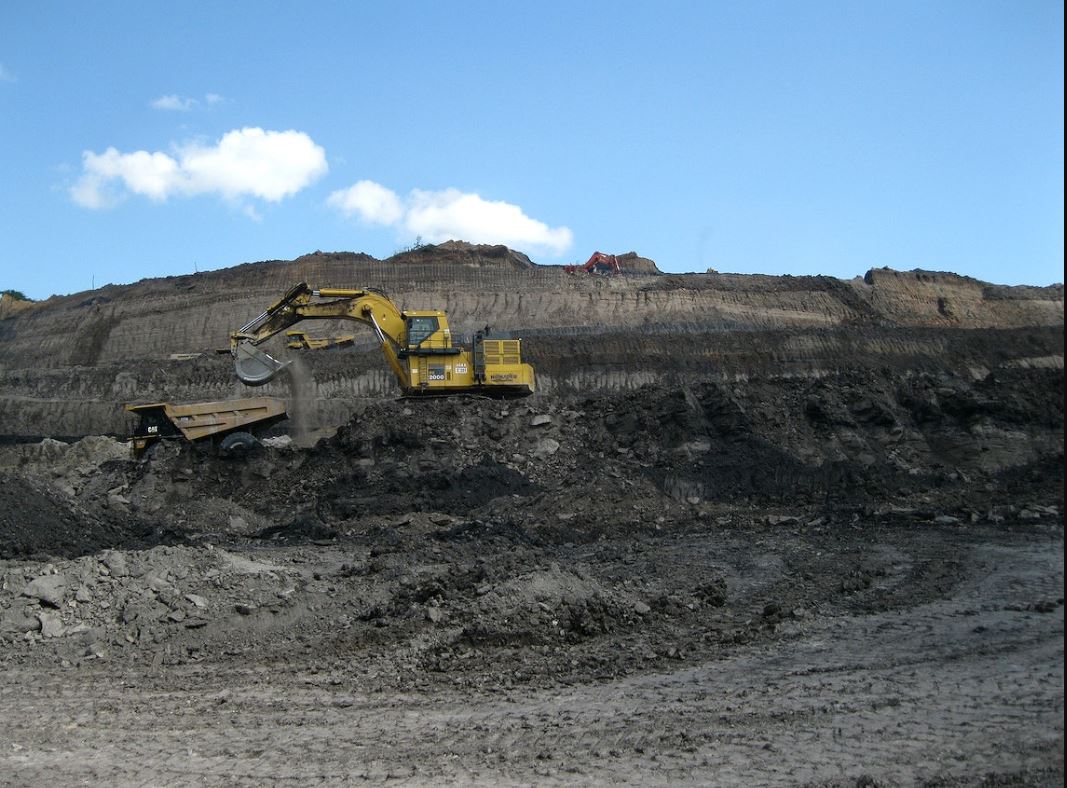 UAE’s IRH, PIC ink deal to boost mining, transport logistics in South Africa UAE’s IRH, PIC ink deal to boost mining, transport logistics in South Africa