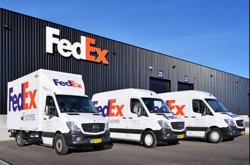 FedEx unveils shipping solution for e-commerce packages FedEx unveils shipping solution for e-commerce packages