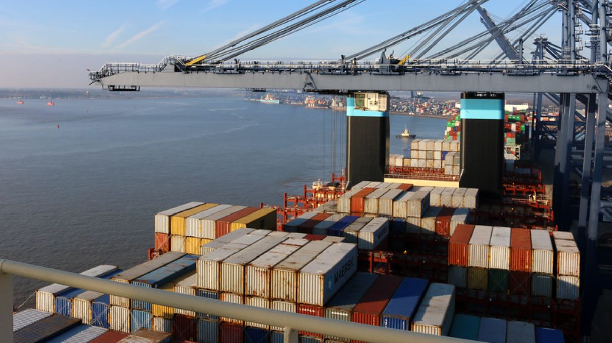 Maersk, extends APM Terminals Elizabeth lease