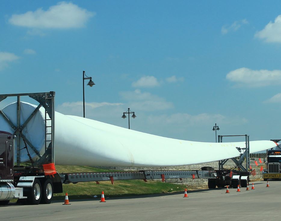 Vanguard introduces innovative wind blade shunt trailer in South Africa Vanguard introduces innovative wind blade shunt trailer in South Africa