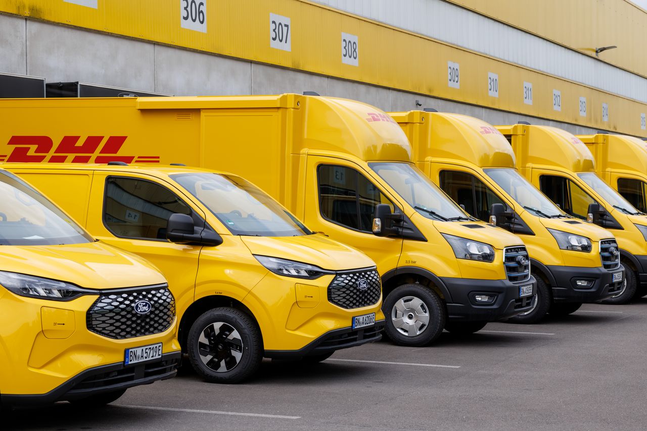 DHL Group continues earnings growth in Q3 DHL Group continues earnings growth in Q3
