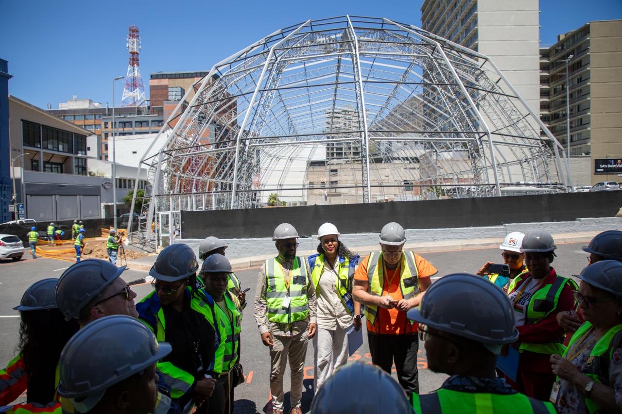 Construction sector grows by 0.1% following three consecutive quarters of decline Construction sector grows by 0.1% following three consecutive quarters of decline