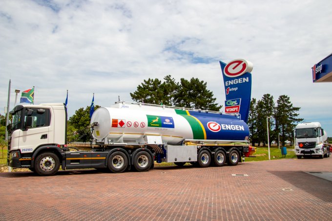 Engen accelerates sustainable fuel logistics with 30 new lower-emission trucks Engen accelerates sustainable fuel logistics with 30 new lower-emission trucks
