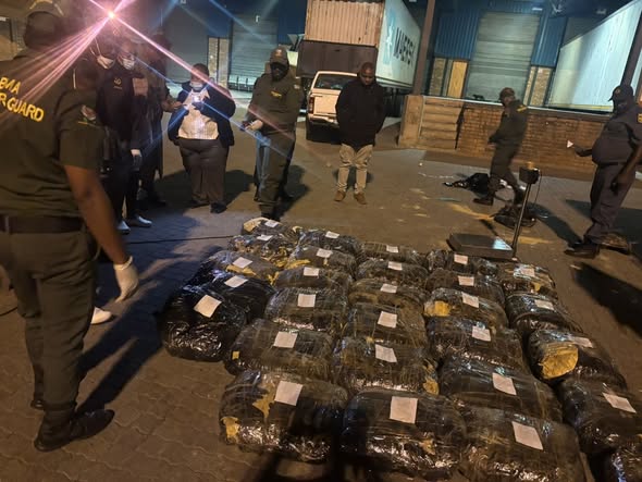 South African authorities discover the biggest drug trafficking at the Beitbridge border South African authorities discover the biggest drug trafficking at the Beitbridge border